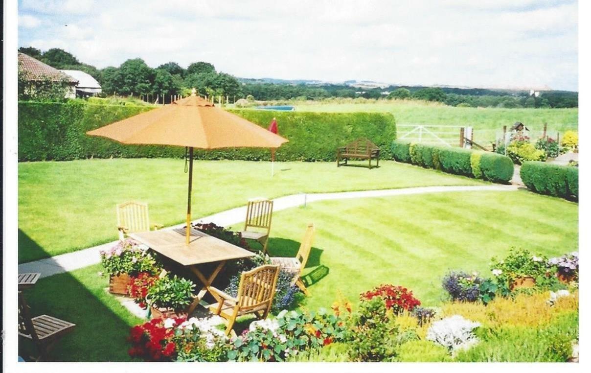 Ashcroft Farmhouse East Calder Екстер'єр фото